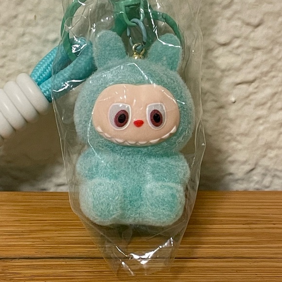 Labubu Plush keychain - Picture 2 of 4